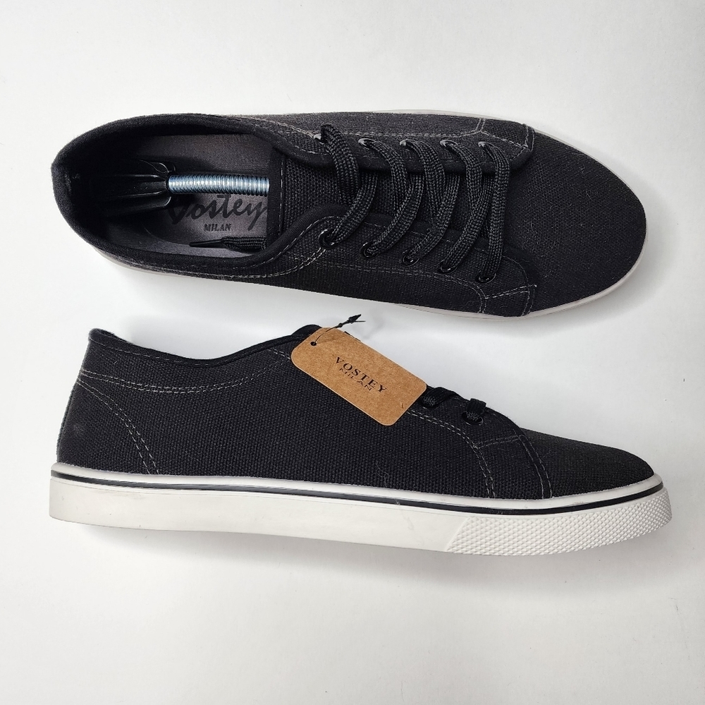Vostey Black Canvas Shoes Men's Size 10 NWT